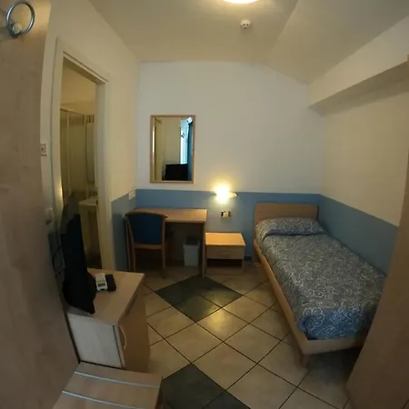 La Caravella Hotel *